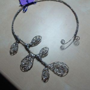 Leaf collar necklace - handmade unique